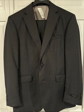 Ted Baker Men’s Dark Grey Suit 42R jacket 35pant unfinished hem 2 yr length NWT